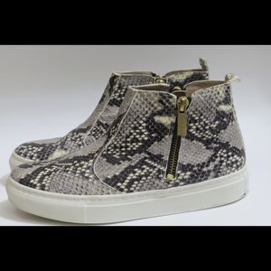 Maiden Lane high top sneaker